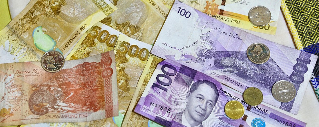 Phillipine Currency by      Marek Slusarczyk, CC BY 3.0, via Wikimedia Commons